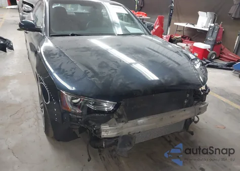 2013 Audi A5 2.0T Premium z USA, uszkodzony, nr VIN WAULFAFRXDA052191